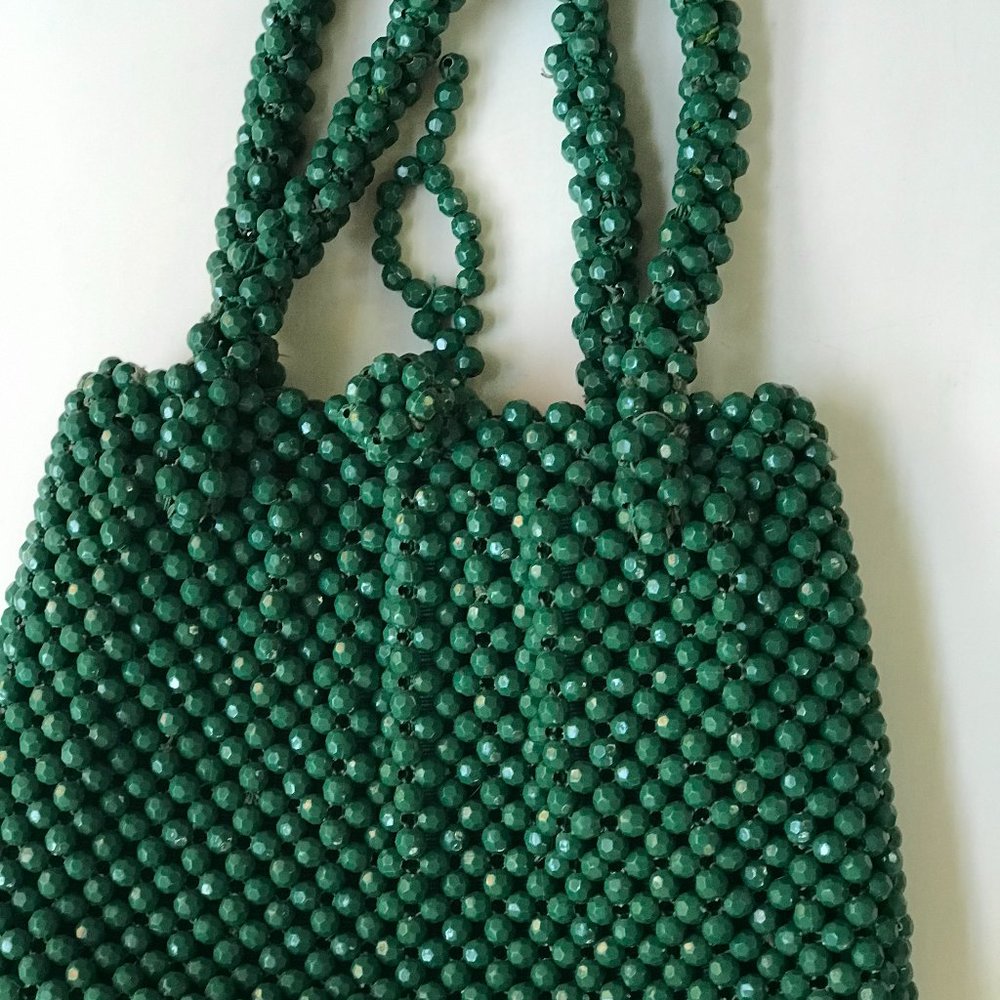 Green beaded bag, green, in great condition. One of a kind !